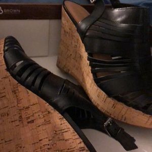 Black Comfy Clog